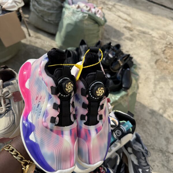 BIG RANGE SNEAKERS