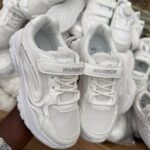 KIDS WHITE SNEAKERS