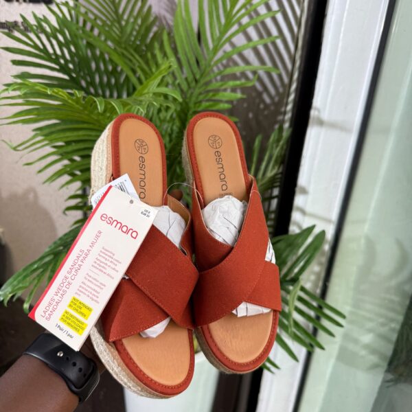 ADULT WEDGE